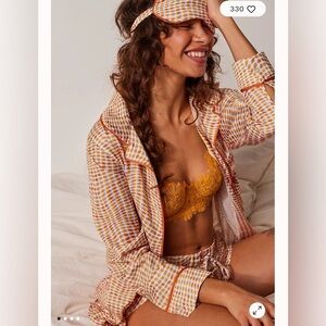 Revolve Plush Apparel 2 Piece Shorts PJ Set Amber Multi Women’s Small